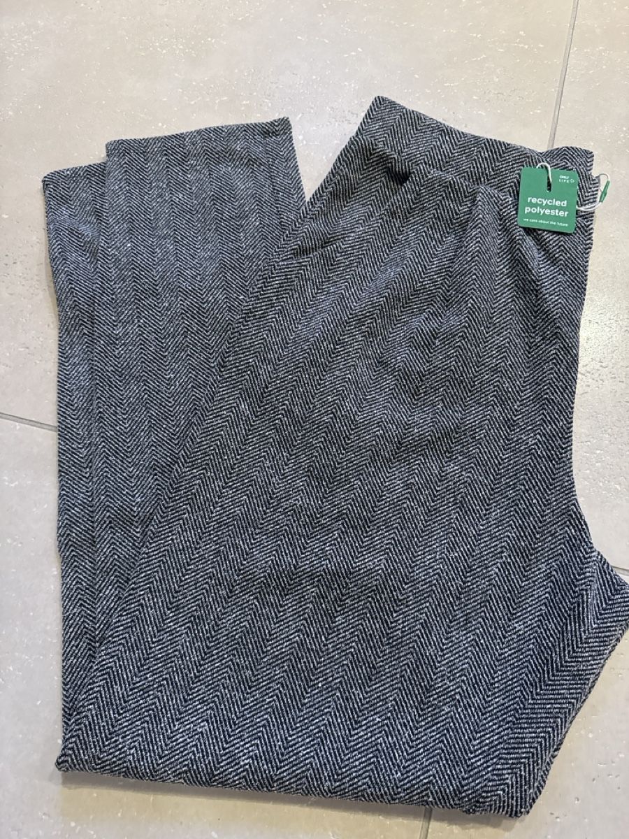 Only Pantaloni: Hose ONLY Grösse M NEU modisches Muster – Nuovo e nell'imballaggio originale da Romanshorn venduto da san_9h2d