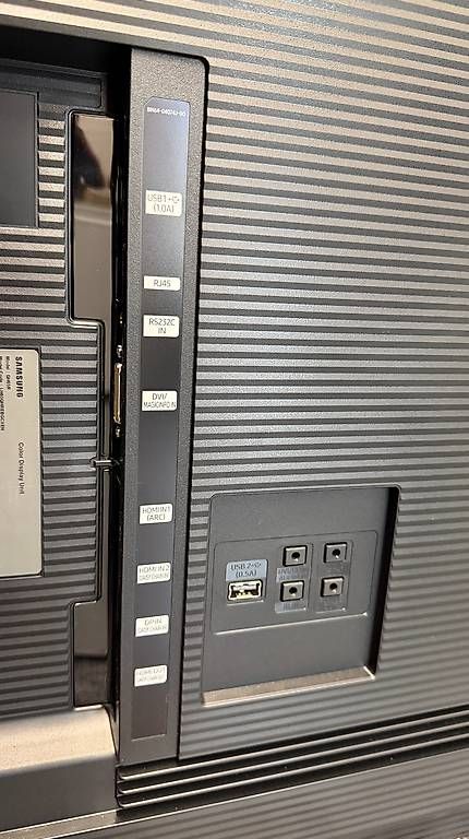 Sistemi audio & multimediali: Samsung Professional Display QH65R mit Flightcase – Usato da Rüti ZH venduto da Philippek 5