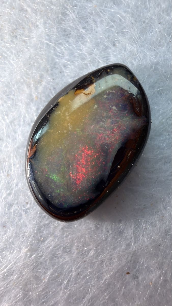 Pietre preziose: Opal 3 ct – Nuovo e nell'imballaggio originale da Wigoltingen venduto da SANDROPAL