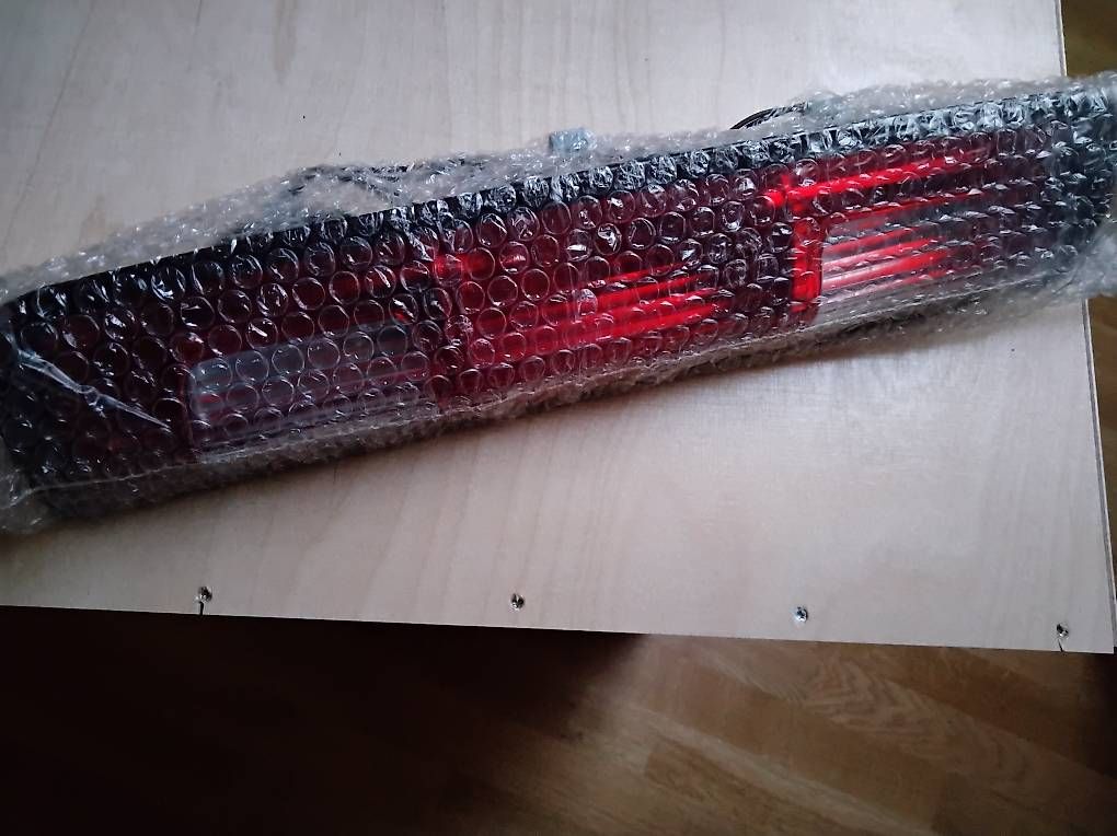 Dodge Alle Autoersatzteile: Dodge Ram 3. Bremsleuchte / Bremslicht / Laderaumleuchte – Neu (gemäss Beschreibung) aus Boniswil von wae_2bw9 3