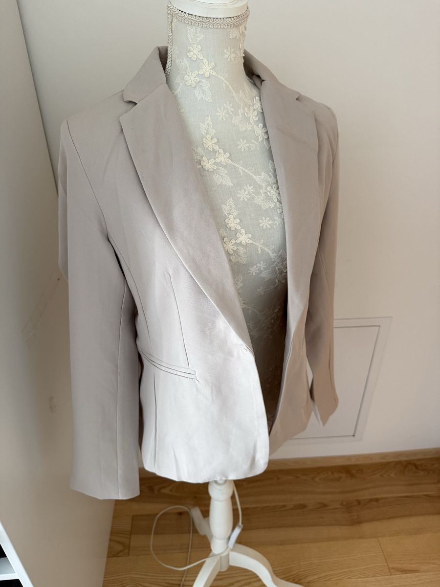 Vestes: Blazer – Neuf (Voir description) à Itingen par jessi811