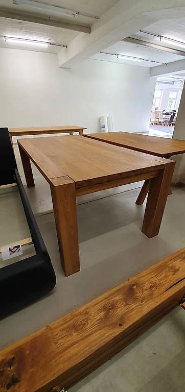 Tavoli: Tisch neu 200x100cm – Nuovo e nell'imballaggio originale da Lützelflüh-Goldb venduto da Rampenverkauf_72_