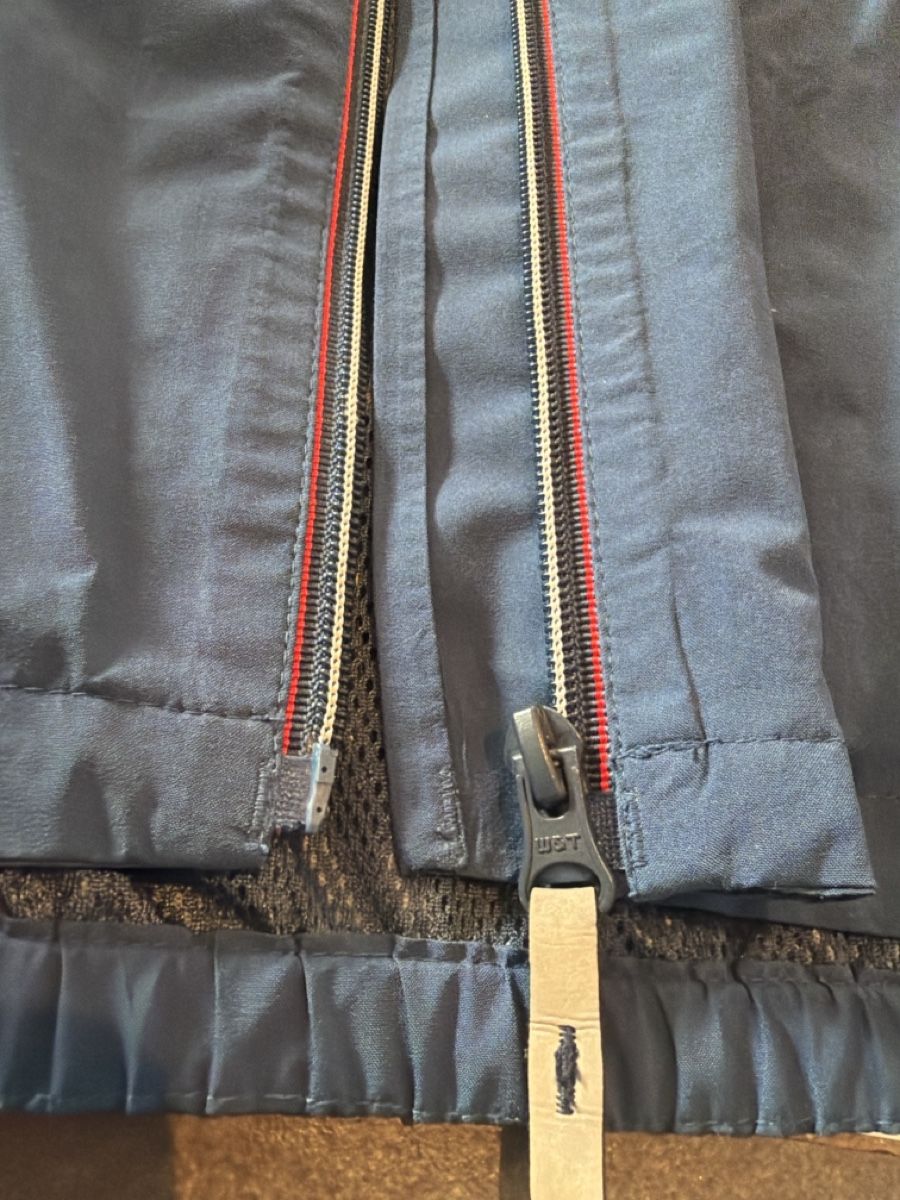 Jack Wolfskin Giacche & Cappotti: Regenjacke Jack Wolfskin Grösse 140 – Usato da Düdingen venduto da Jensternli 3