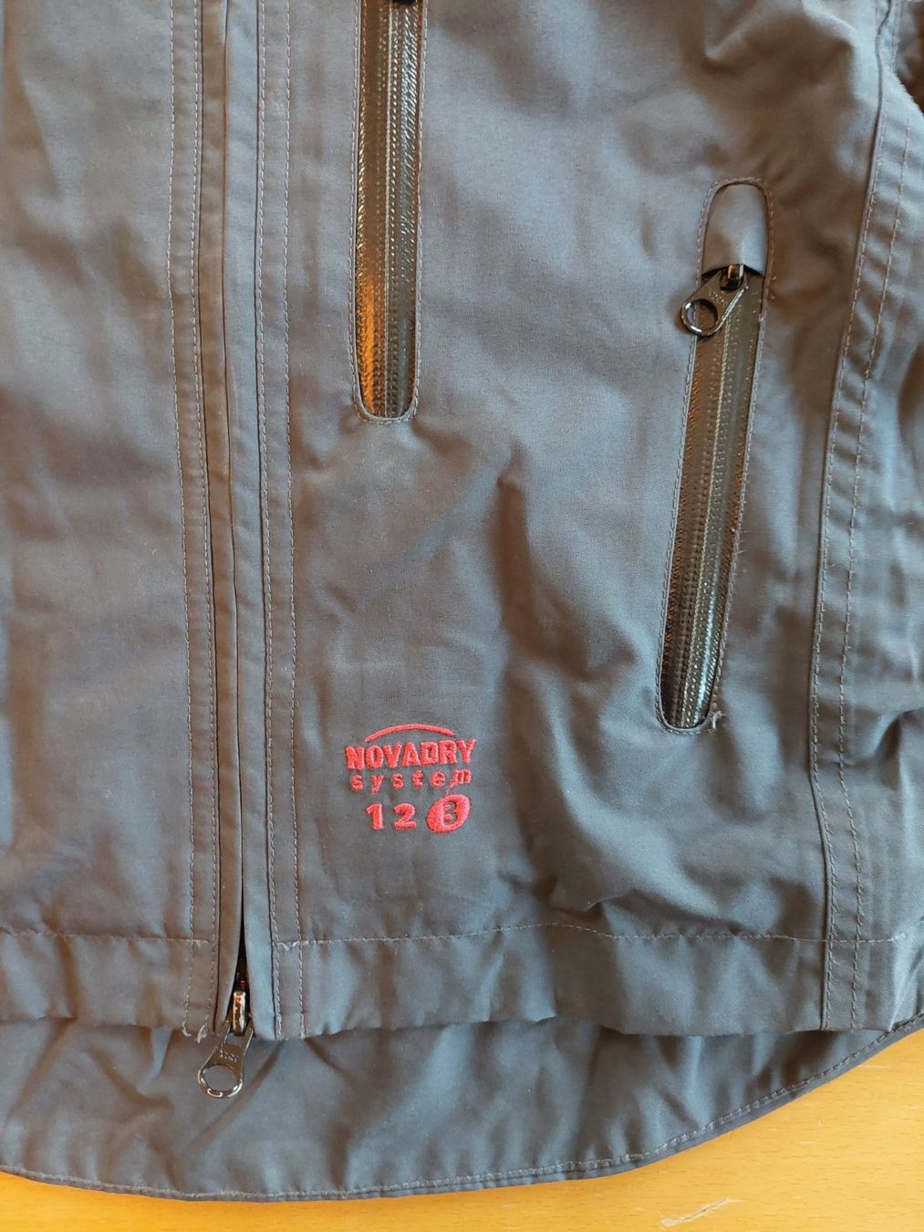 Decathlon Jacken & Mäntel: Decathlon Jacke/ 4 Jahre – Gebraucht aus Zürich von xxyy00 1