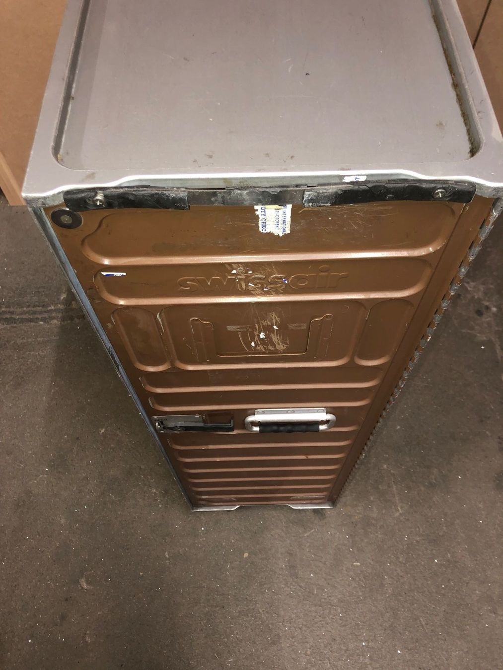Swissair Sonstiges zu Aviatik: Original Swissair Trolley – Gebraucht aus Winterthur von mariflo 4