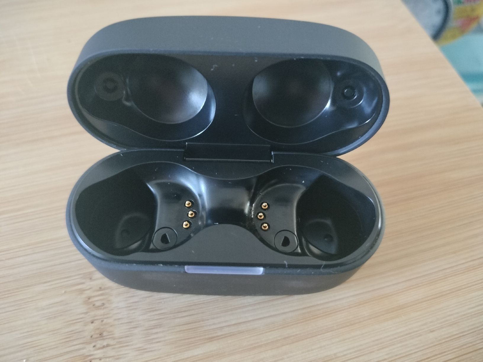 Sony Cuffie: Sony WF-1000XM4 Ladecase Schwarz – Usato da Zürich venduto da epod 1