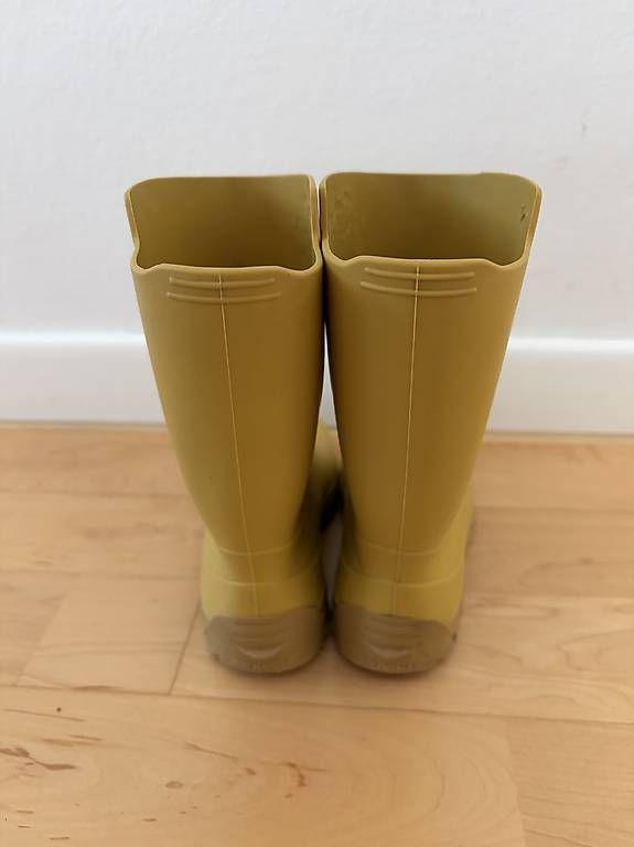 Scarpe per ragazzi: Regenstiefel Fr. 27/28 – Usato da Küsnacht ZH venduto da sis_v7qk 1