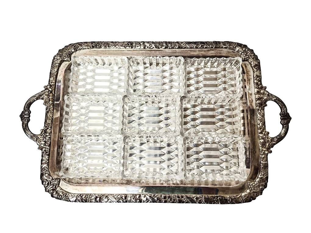 Piatti di portata: Elegantes Tablett mit 9 Glasschalen - ein Hingucker! – Usato da Elsau venduto da Station