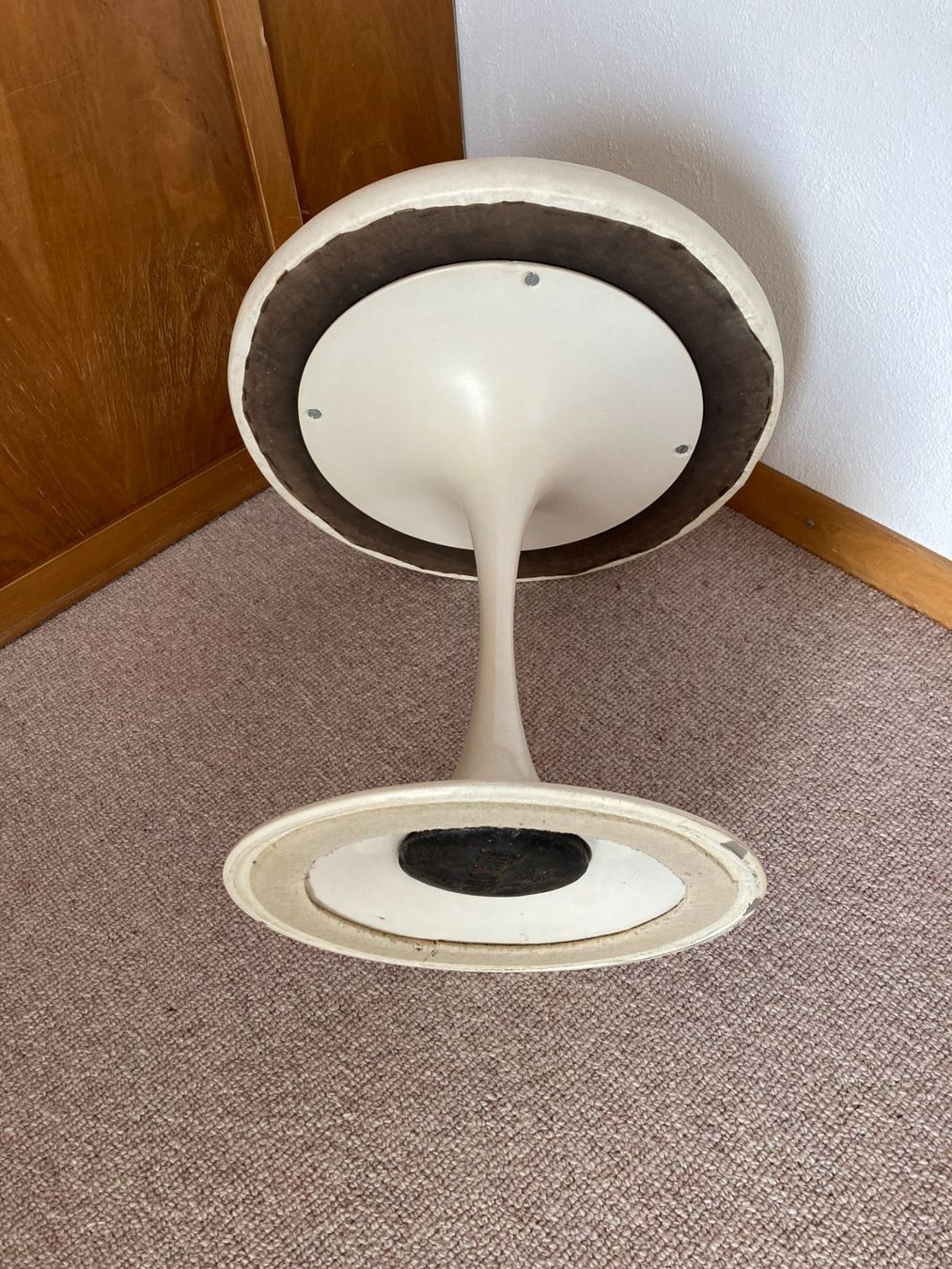 Hocker: Designer Hocker Arkana – Gebraucht aus Wil SG von Pin05 2