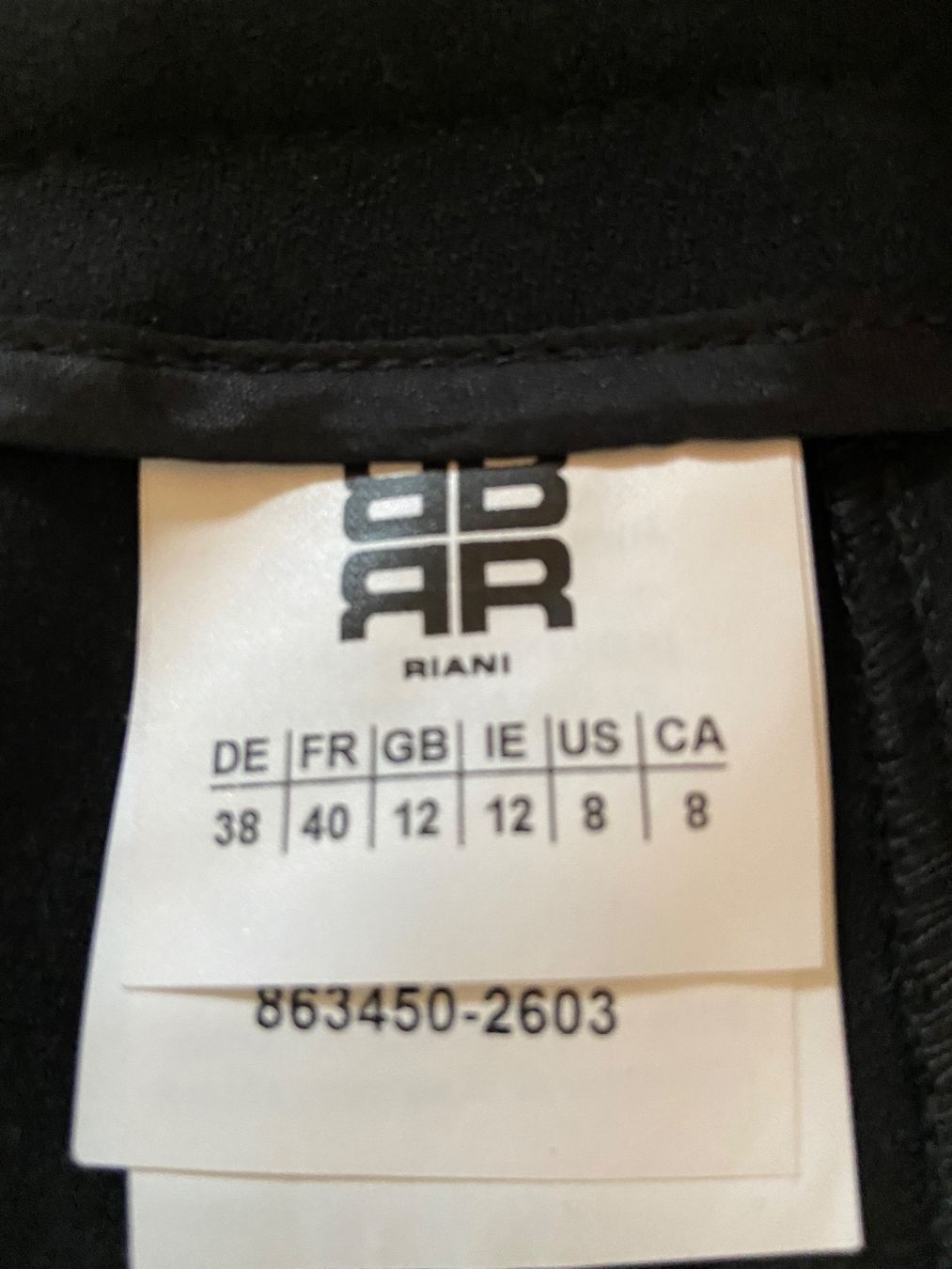 Riani Pantaloni: Pantalon designer noir RIANI 38 – Usato da Epalinges venduto da madeleine05 2