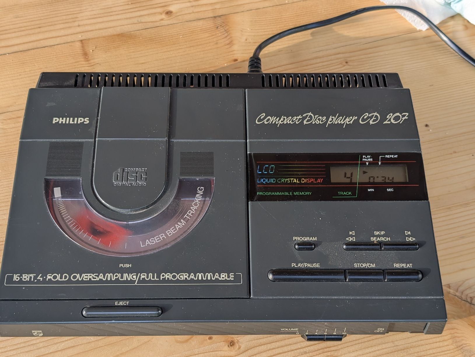 Philips Lettore multimediale & Streamer: Philips CD-Player CD 207 aus 1987: einwandfrei. – Usato da Breitenbach venduto da Dribbel 1