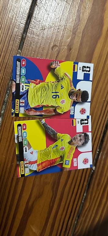 Kits de montage: Columbien manschaft 6 Karten – D'occasion à Bern par Magazin 3