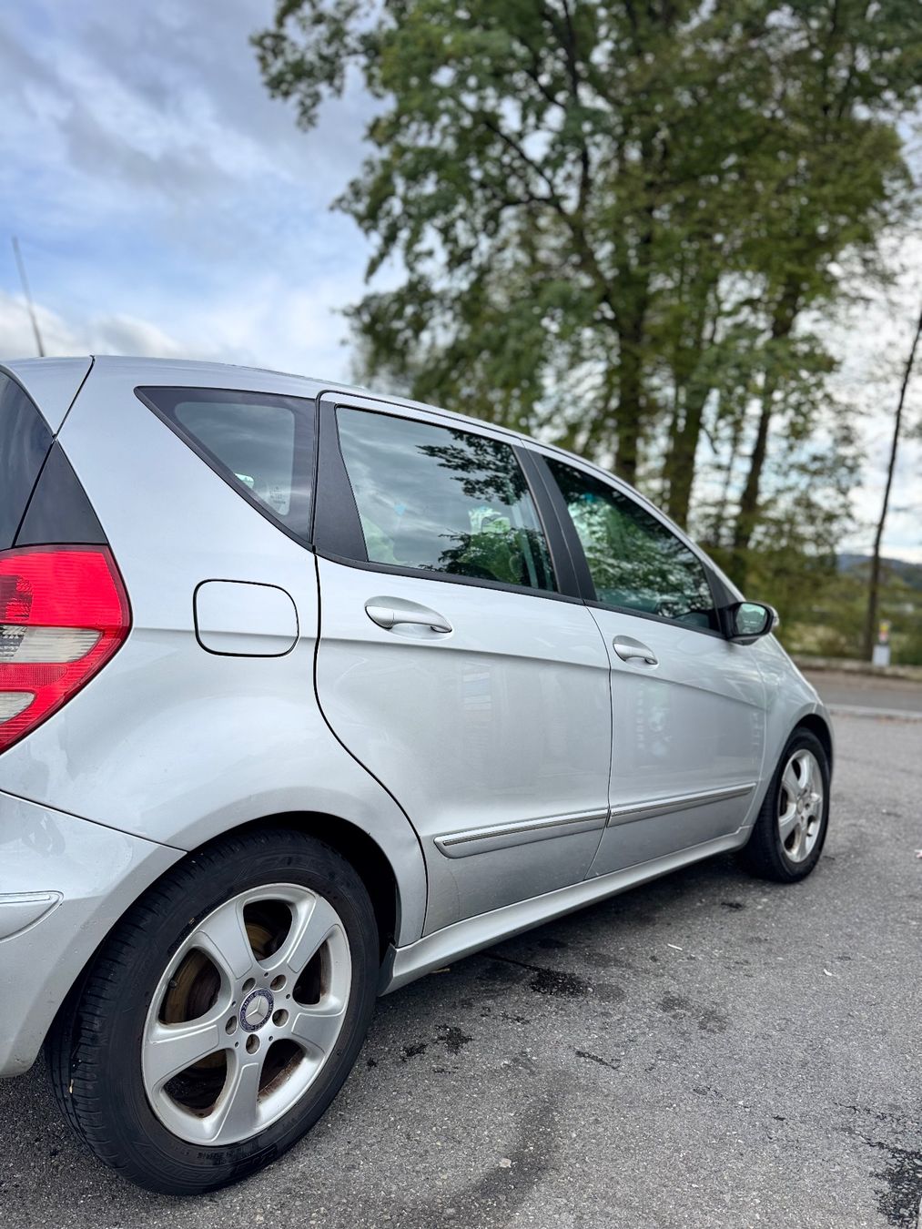 Mercedes-Benz Automobili: Benz A180 – Usato da Luzern venduto da family-pavlenko 4