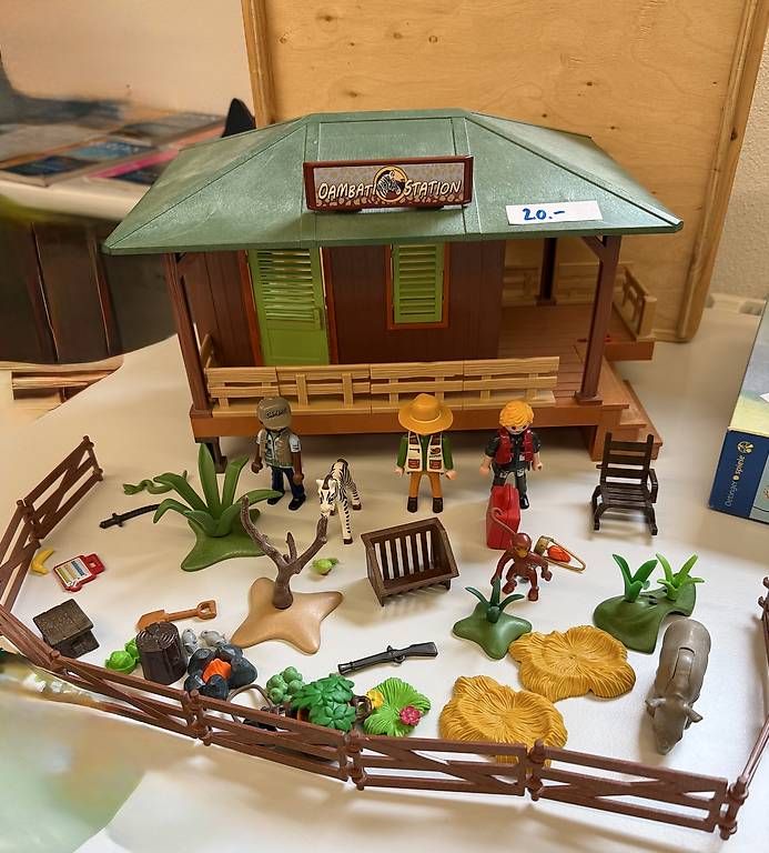 Spielzeuge: Playmobil: Wildtier-Station – Gebraucht aus Kreuzlingen von koschi04
