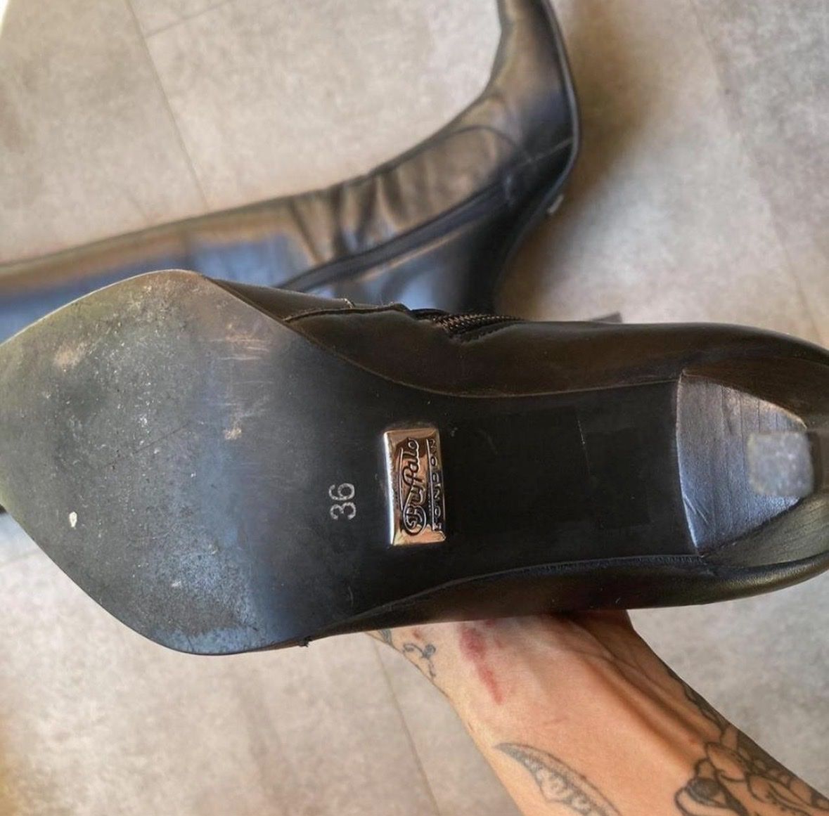 Scarpe da donna:  Lederstiefel – Usato da Bern venduto da betty_bossi3 1