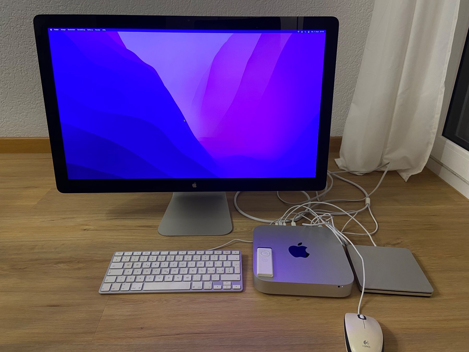 Apple PC: Mac Bundle mit Mac Mini, Thunderbolt Display und Zubehör – Usato da Schwarzenburg venduto da Maxipriest