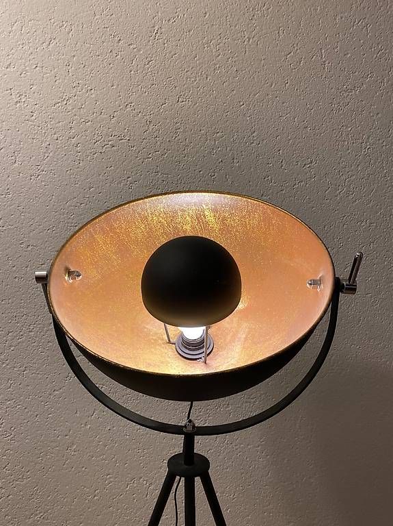 Lampen: Stehlampe – Gebraucht aus Mörschwil von clashup 1