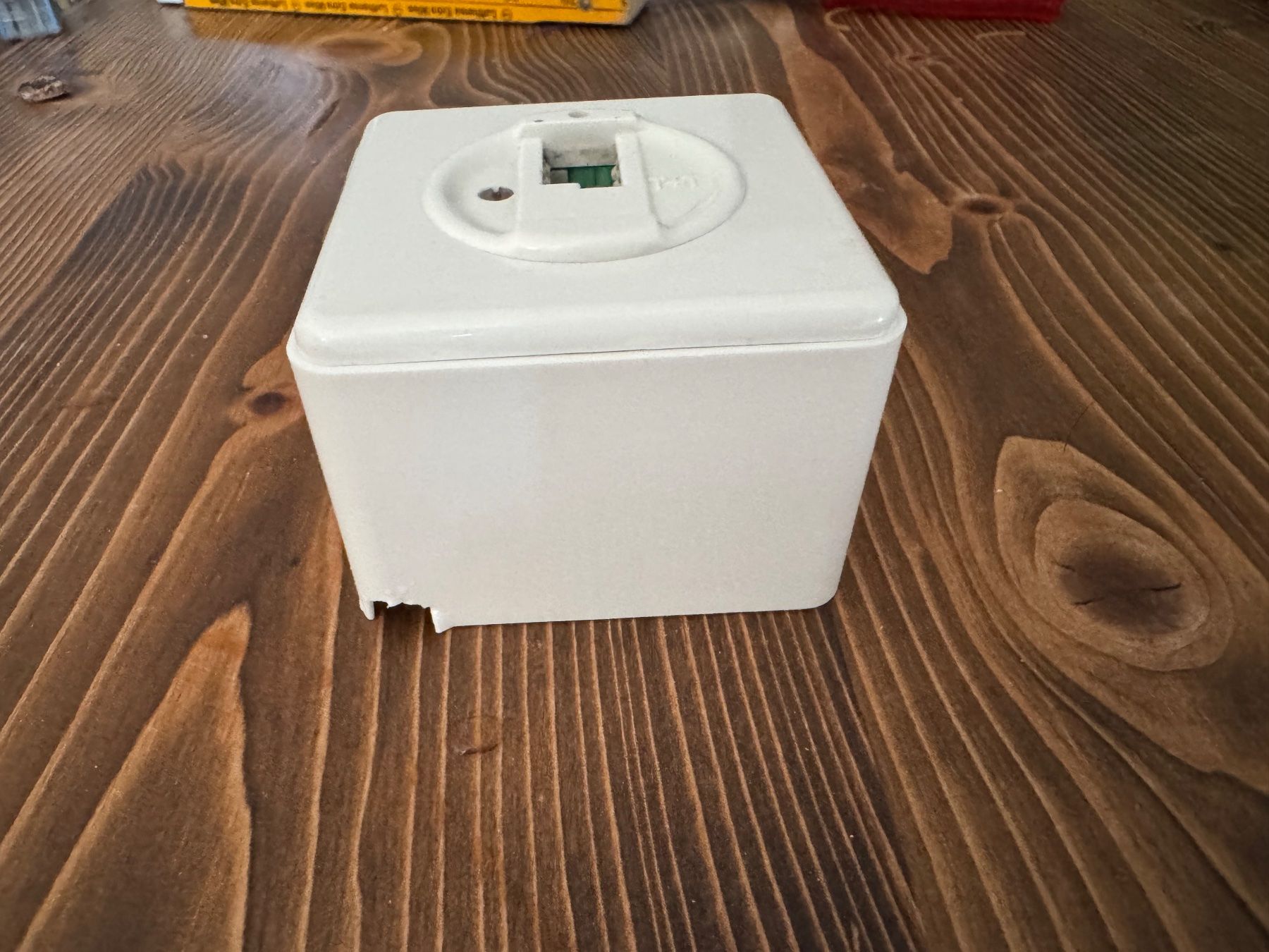 Stecker: Telefonsteckdose TT83 6polig Aufputz – Gebraucht aus Arisdorf von imbeck 1