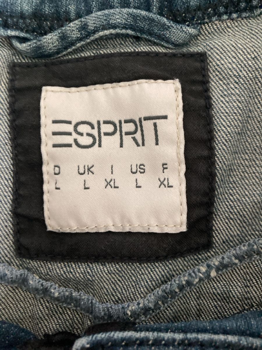 Esprit Vestes: Jeansjacke E-Sprit – D'occasion à Selzach par SB09 3