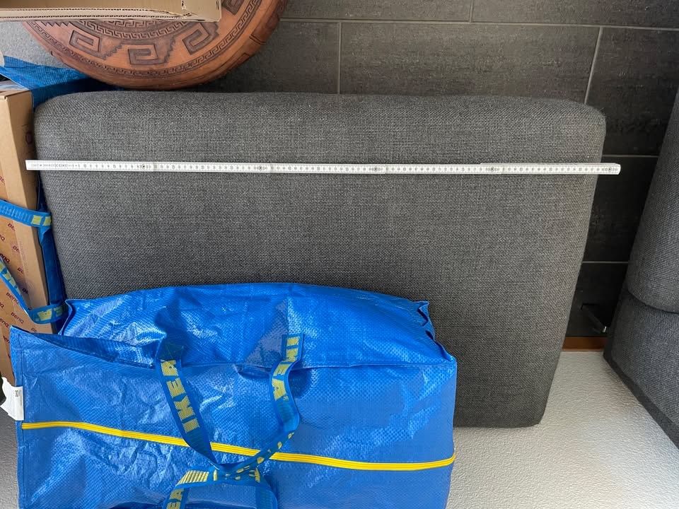 Sofas: Dunkel graues Sofa + Ottoman – Gebraucht aus Zürich von sofiauribe 2