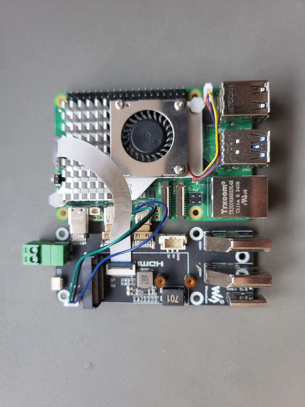 Raspberry Pi Cartes mère: Raspberry Pi 5 8GB + Cooler, 27W PSU, M.2/HDMI Adapter, SD – D'occasion à Zürich par aptx4869 5