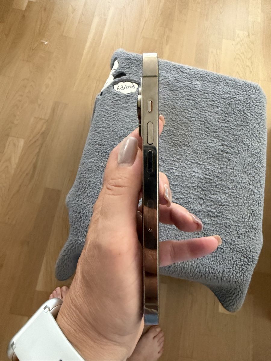 Apple Portables: iPhone 14 Pro – D'occasion à Pfyn par Nathalie71 3