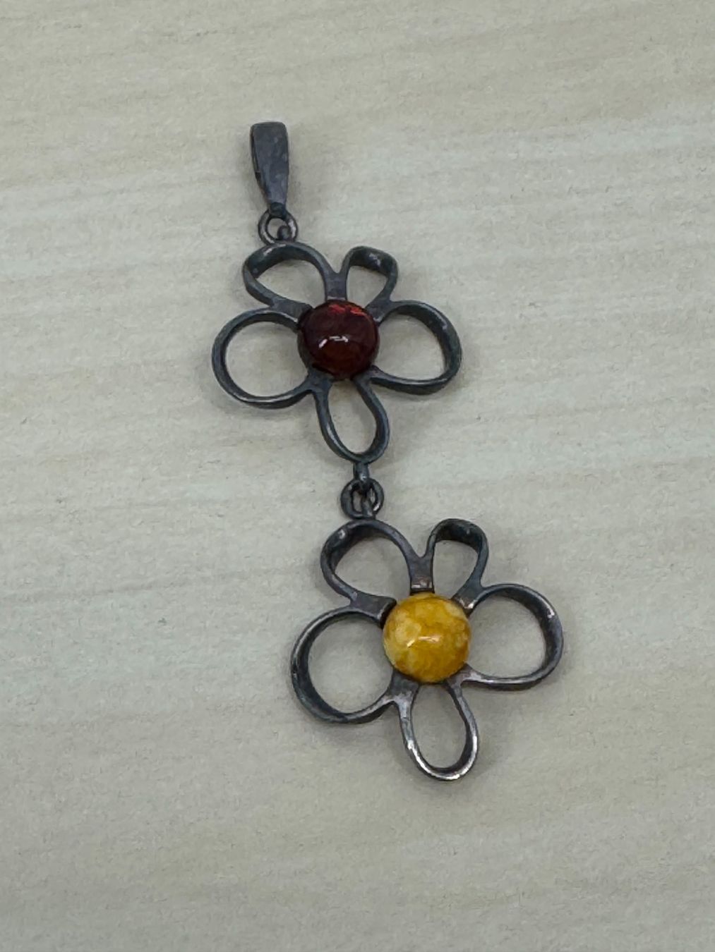 Anhänger: Pendentif fleur AKR – Gebraucht aus Lausanne von PlusValue_Lausanne