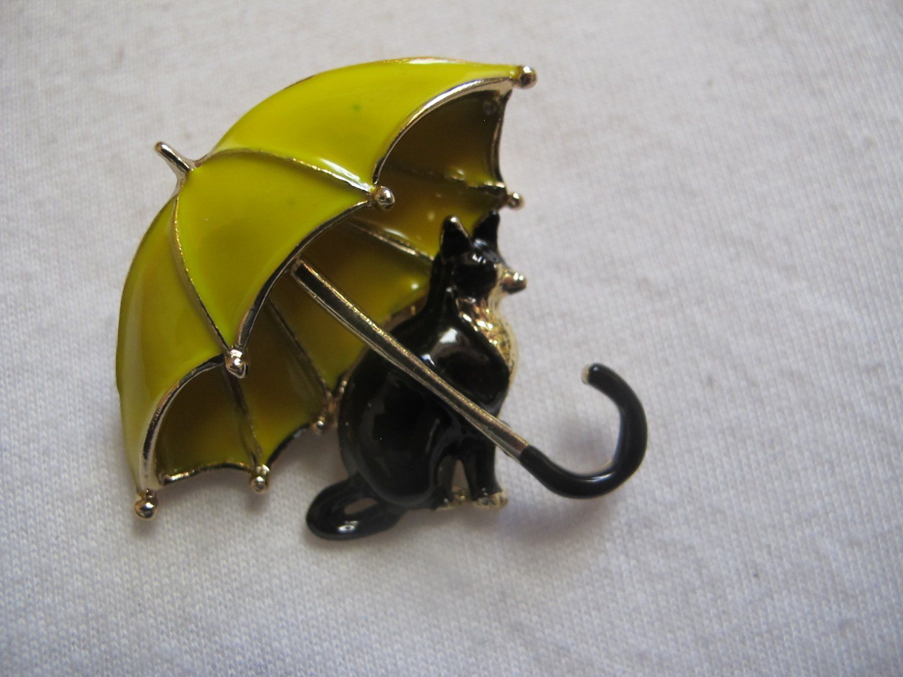 Broschen & Nadeln: Süsse Brosche Katze mit gelbem Regenschirm – Neu (gemäss Beschreibung) aus Löhningen von Chimae67 4