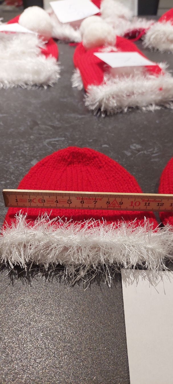 Bambole: Puppenweihnachtsmützen – Nuovo (secondo la descrizione) da Muri AG venduto da nindo1 1