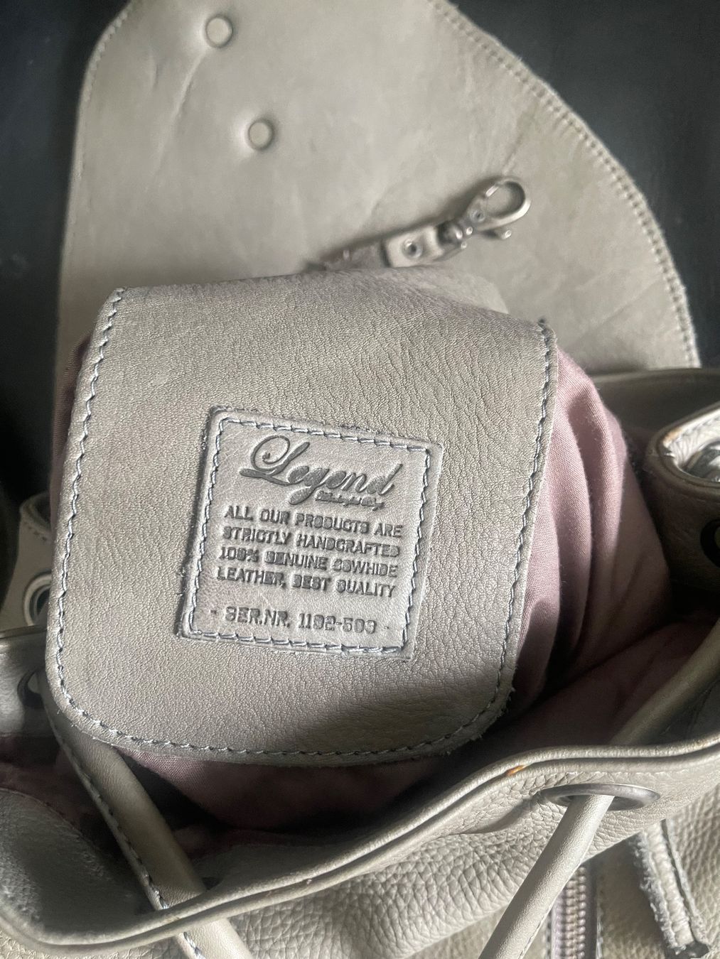 Zaini: Legend  Leder  Rucksack – Usato da Hinterkappelen venduto da simona67 3