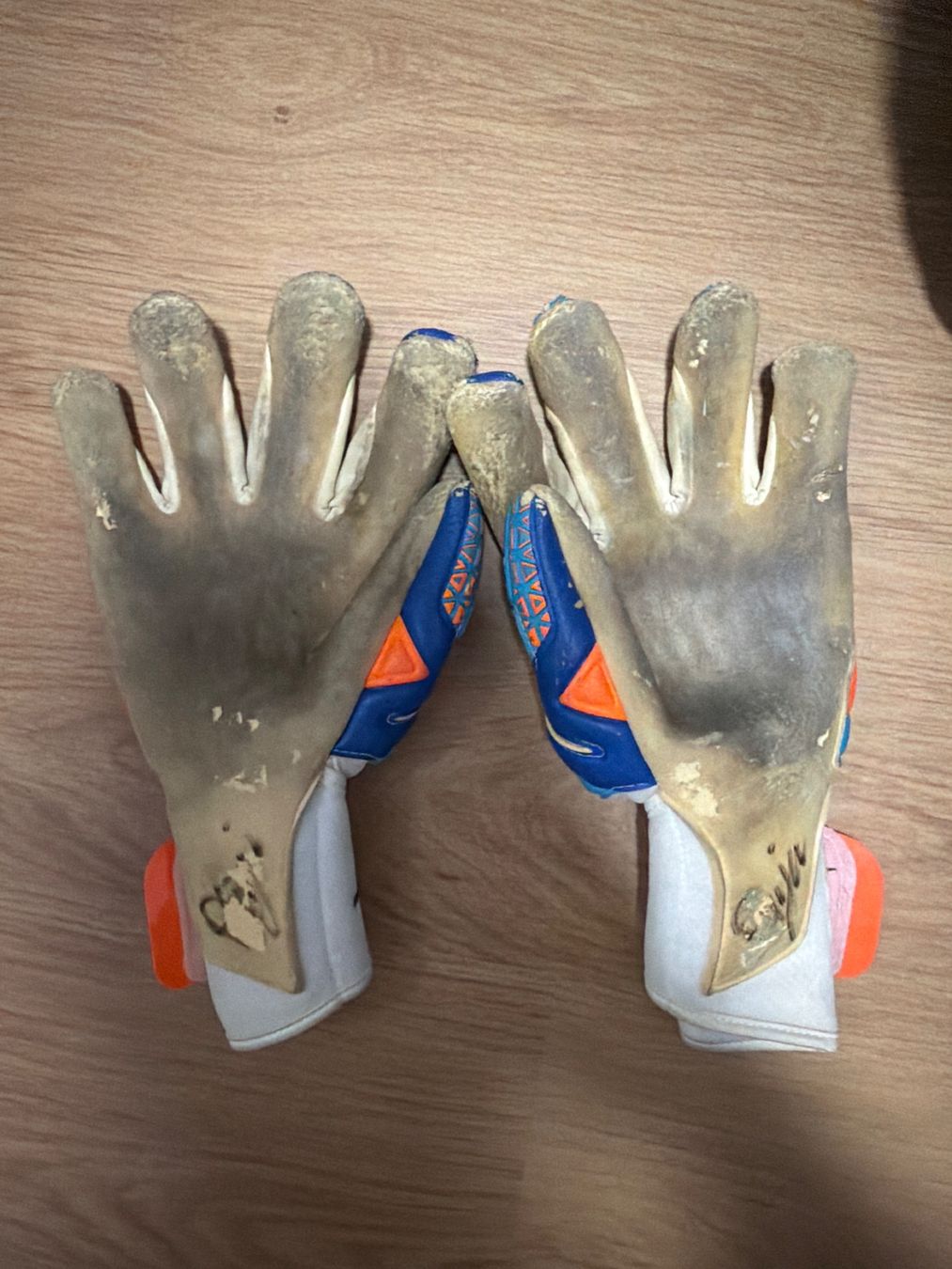 Autres accessoires hommes: Matchworn gloves yb marzino – D'occasion à S. Antonino par Mc2495 1