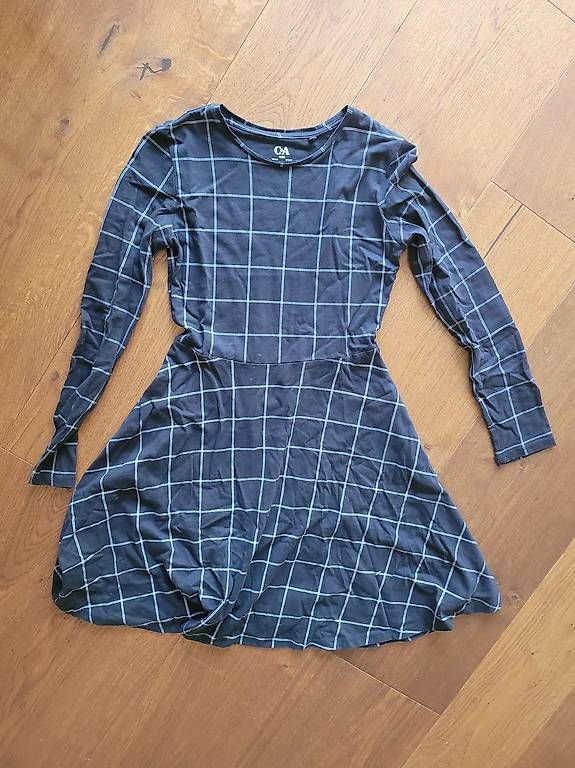 C&A Robes et jupes: Kleid / Rock schwarz, Gr 158 - 164 – D'occasion à Muhen par Cacao72