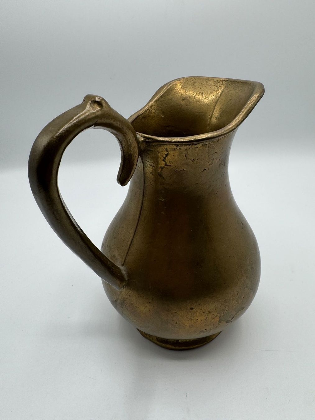 Caraffe: Messingkrug mit Henkel – Usato da Sachseln venduto da BONATI01