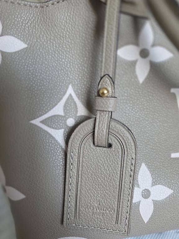 Louis Vuitton Taschen für Damen: Louis Vuitton Petit Palais PM Monogram Empreinte – Gebraucht aus Vogelsang AG von bia_ms5k 2
