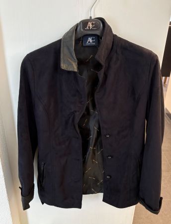 Jacke Grösse XL (klein geschnitten)