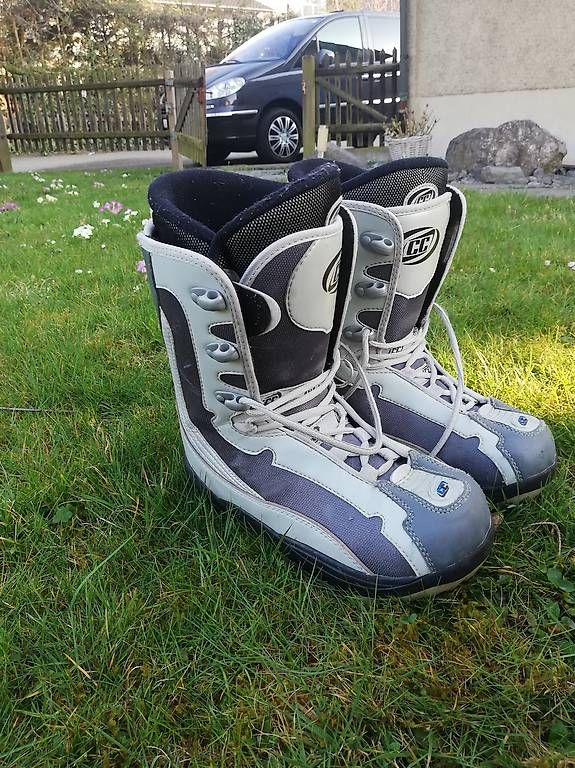 Herrenschuhe: Snowboard boots – Gebraucht aus Bad Zurzach von Teno_53 1