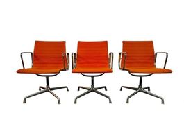 Eames Vitra EA 108 Drehstuhl