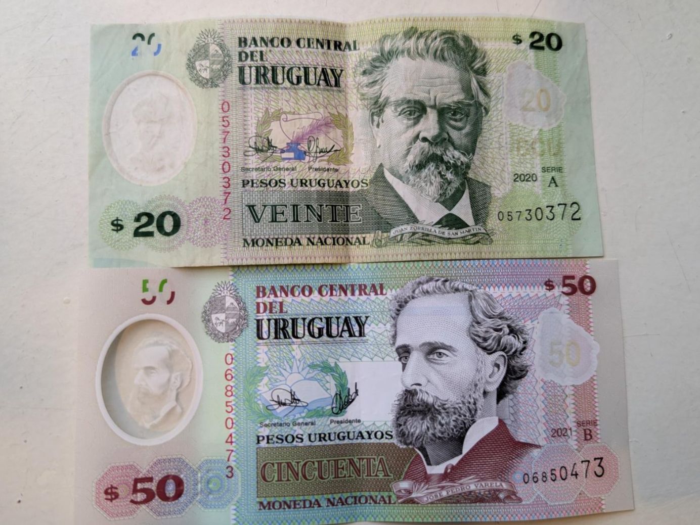 Banconote: Uruguay banknotes – Usato da Porrentruy venduto da jmbechir 1