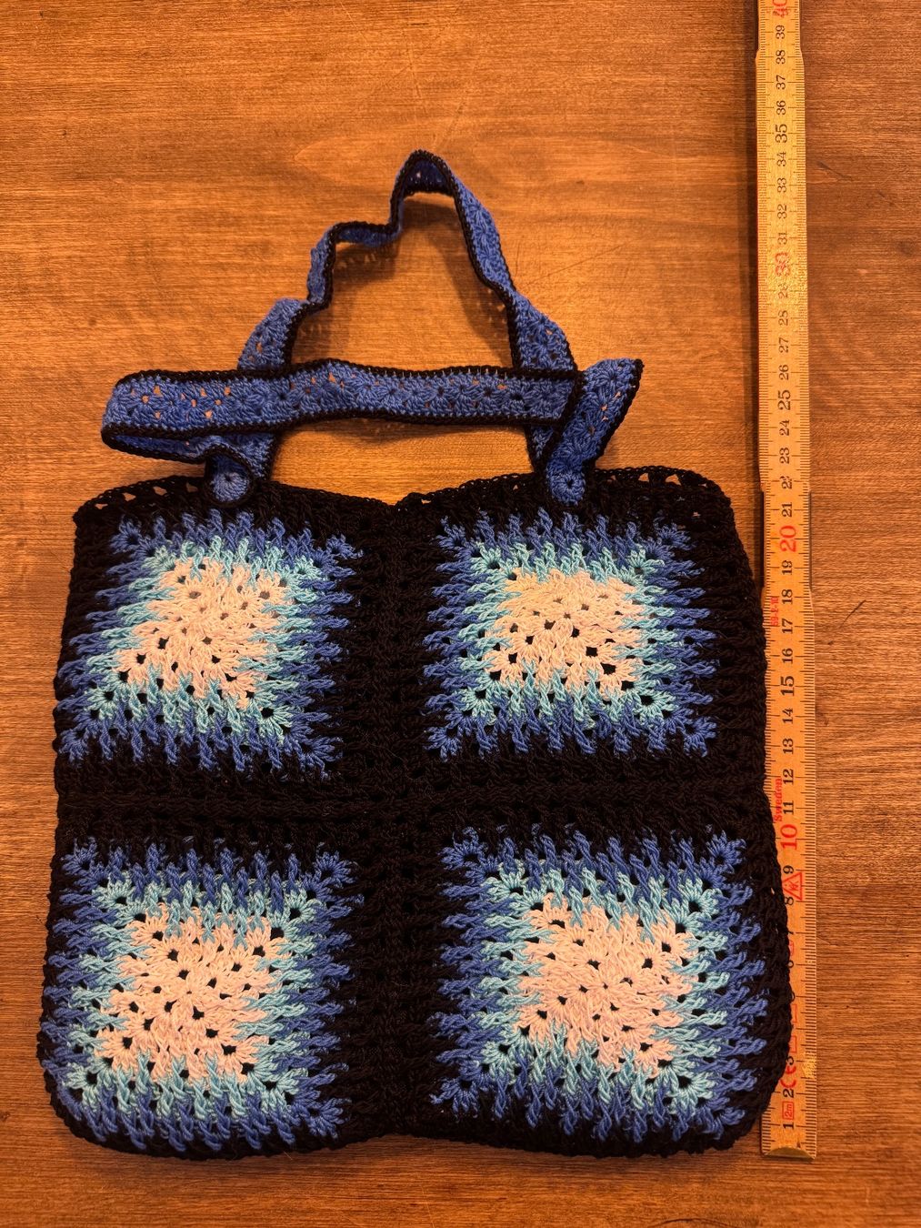 Taschen für Damen: Häkel-Tasche mit granny squares – Neu (gemäss Beschreibung) aus Niederhasli von Omelli71 1