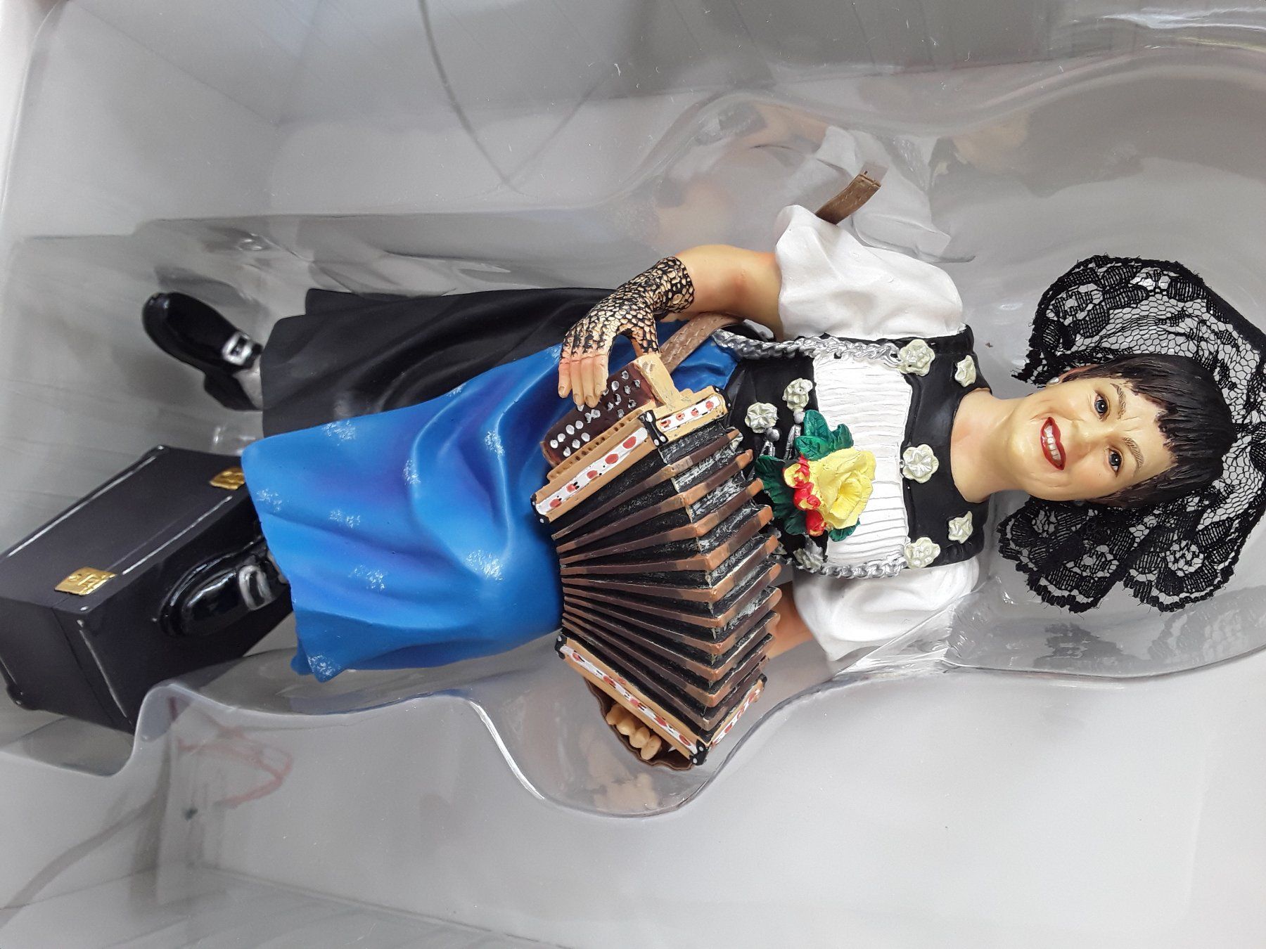 Statuette: SWISS FIGURES  SCHWYZERÖRGELERIN – Nuovo e nell'imballaggio originale da Heimberg venduto da Samprof 3