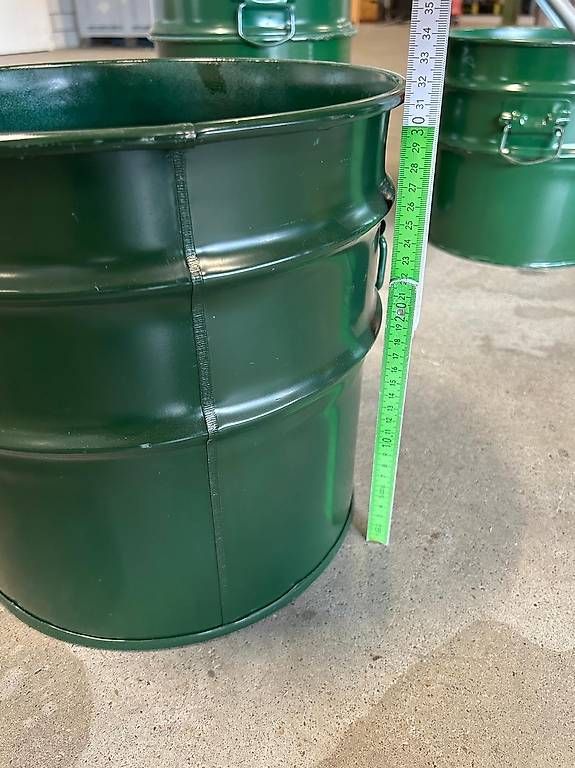 Accessori: Metall Fass Eimer 30 Liter mit Spannring Deckel – Usato da Altdorf UR venduto da Magnetize-It 1