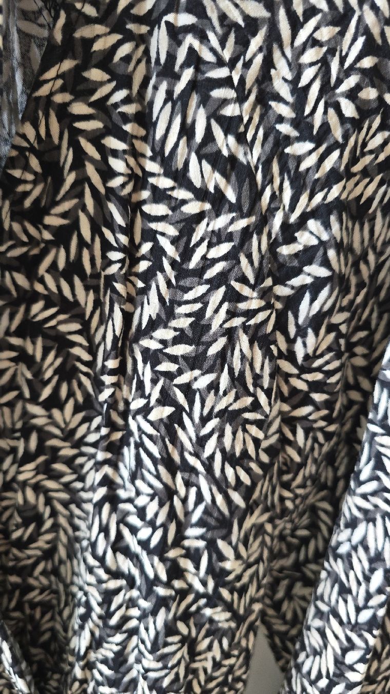 H&M Robes: Kleid H&M Grösse S/36 – D'occasion à Buchberg par MaddieF 3