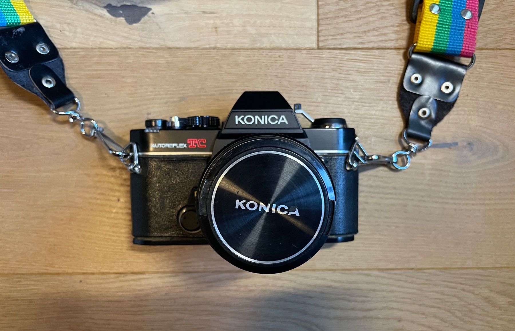 Konica Fotocamera: Konica Autoreflex TC Set + 35mm & 135mm Objektive – Usato da Bubikon venduto da SwissSecondLife 1