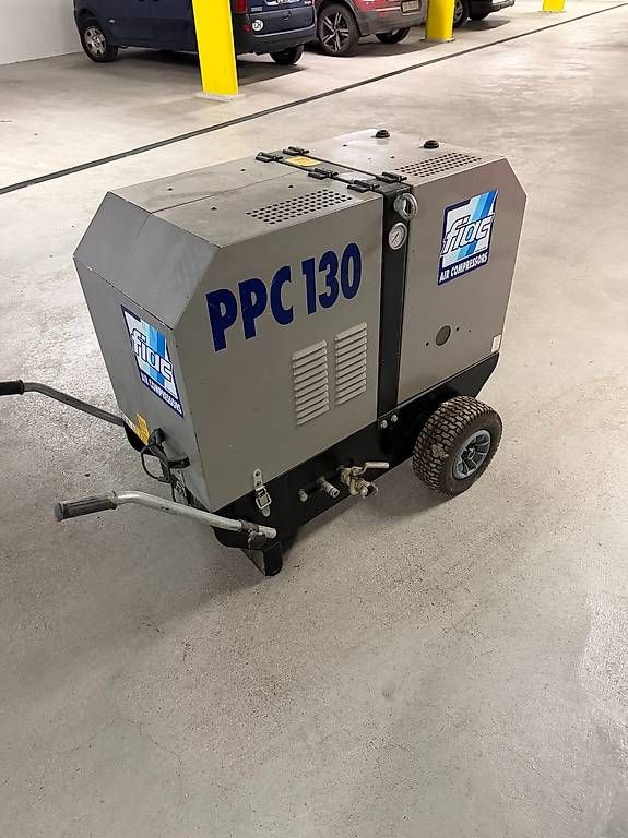 Kompressoren: Mobiler Kompressor mit Benzinmotor – Gebraucht aus Arosa von bee_m999 2