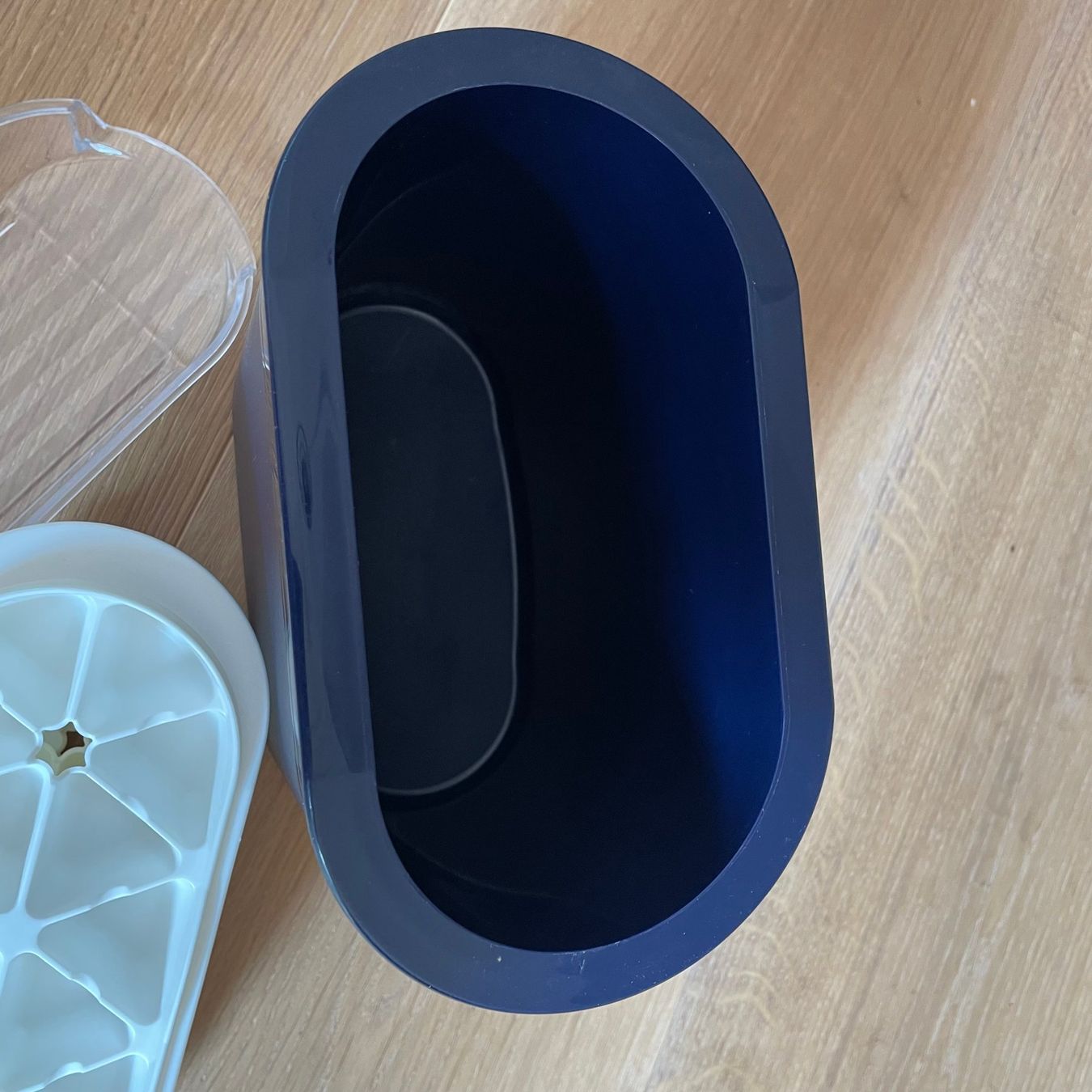 Tupperware Recipients et similaires: Tupperware Eiswürfel Set Behälter – D'occasion à Walde AG par Flumsi66 2