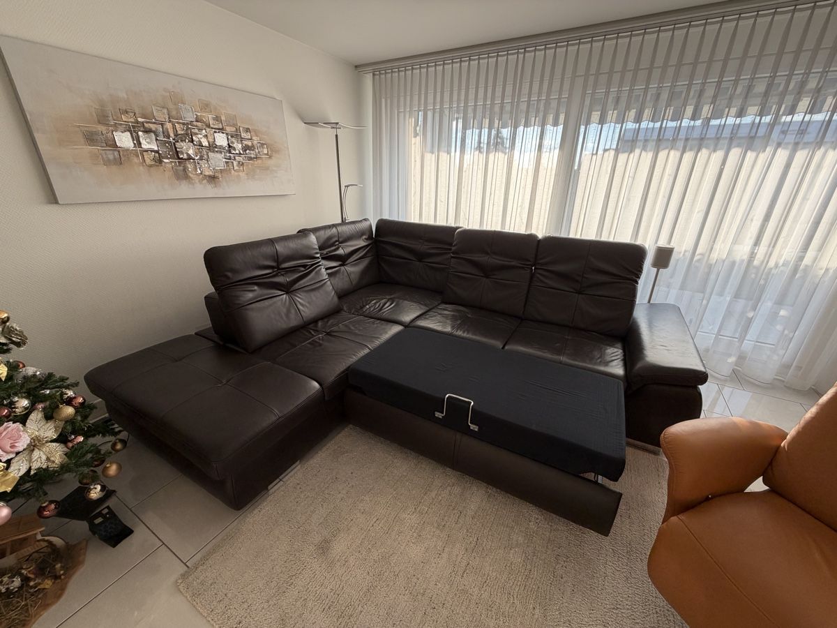 Divani: Elegante Leder-Wohnlandschaft mit Relax- & Bettfunktion – Usato da Berikon venduto da mil_y6qj 7