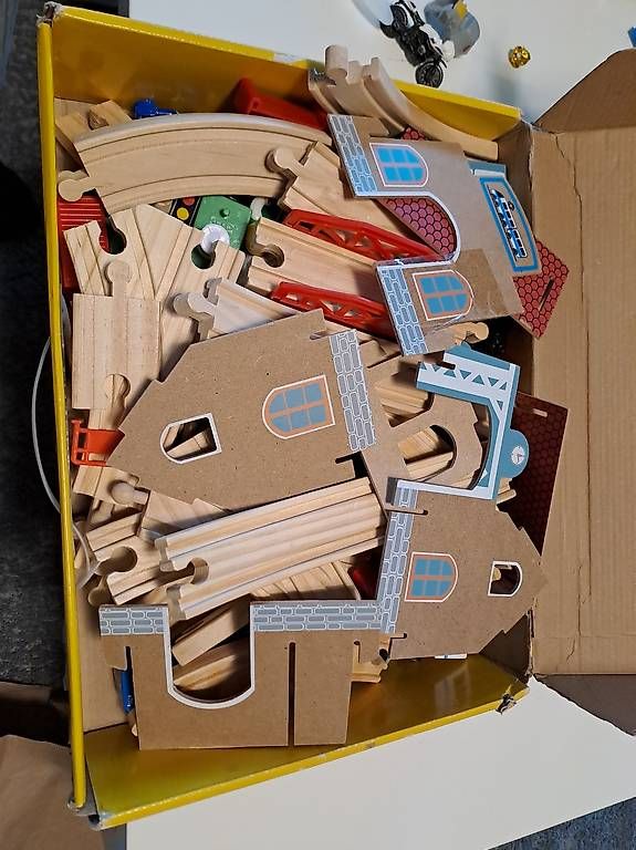 Jouets: Holz Eisenbahn – D'occasion à Zell ZH par Atabey 2