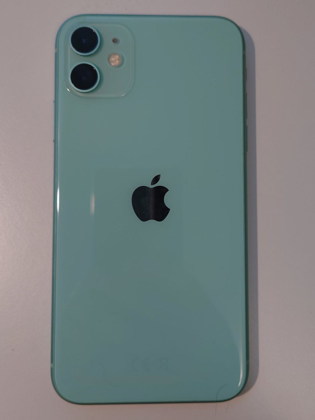 Apple Telefoni cellulari / Smartphones: iPhone 11 128GB green – Usato da Luzern venduto da MR1973