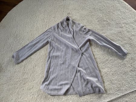 ARMANI COLLEZIONI Strickjacke Kaschmir Gr 40 silber NEU