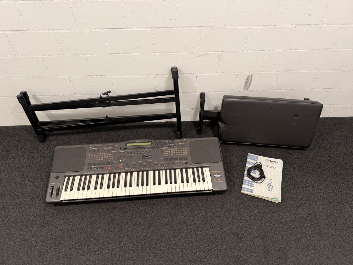 Technics Strumenti musicali: Technics KN1000 Keyboard, Musikinstrument – Usato da Zürich venduto da Gadgets2020 1